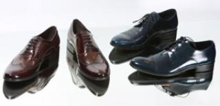 sapatos de couro e as palavras dos termos